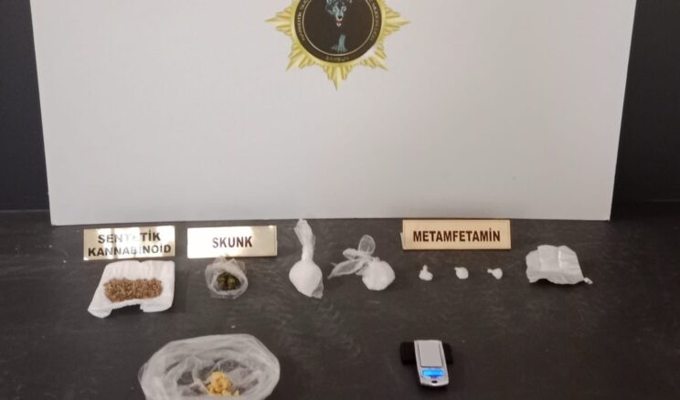 Samsun’da uyuşturucu operasyonu: 3 gözaltı