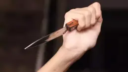 Damat borç tartışmasında kayınpederini sırtından bıçakladı