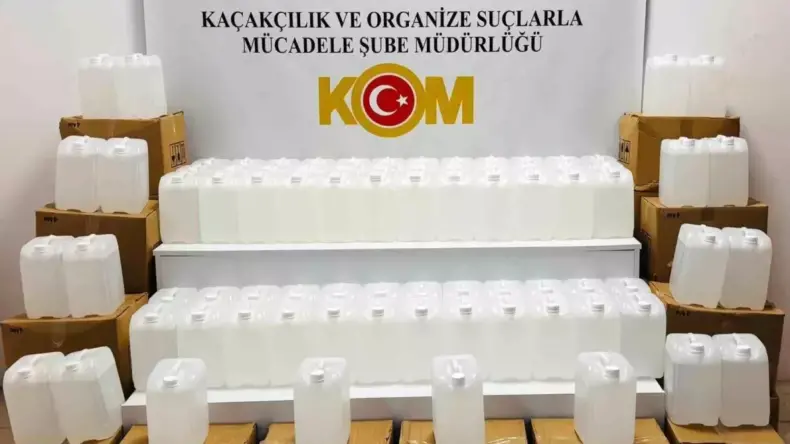 Samsun’da 1 Ton Kaçak Etil Alkol Ele Geçirildi
