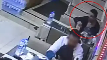 Müşteriden mide bulandıran hareket! İçtiği çorbanın parasını ödememek için…