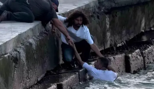 Polisten kaçmak için denize atladı, hikayenin sonu hüsranla bitti