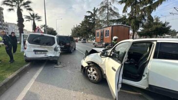 Samsun’da 4 araçlı zincirleme kaza: 3 yaralı