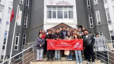 Samsun’da tıp fakültesi öğrencilerinden huzurevine ziyaret