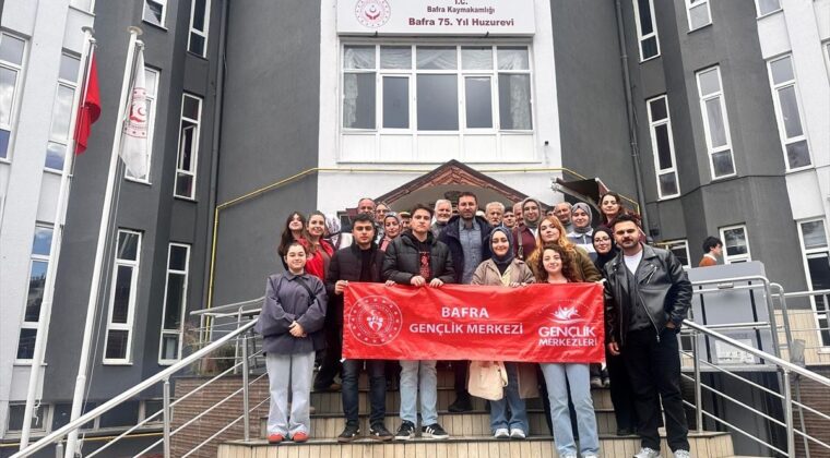 Samsun’da tıp fakültesi öğrencilerinden huzurevine ziyaret